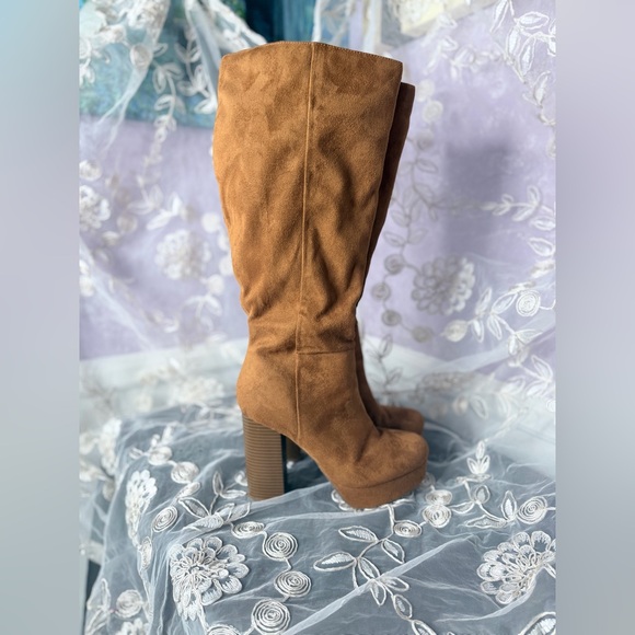 Elegant Wide Calf Tan Suede Platform Heeled Boots - Picture 3 of 15